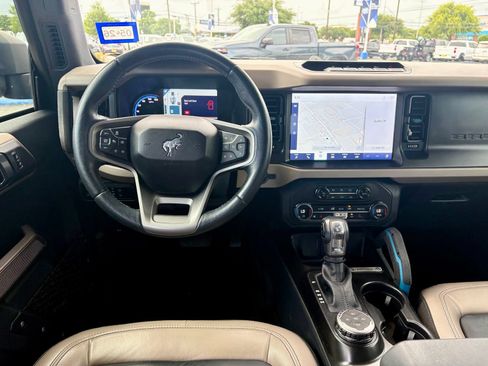 Used 2023 Ford Bronco Wildtrak AWD/4WD image 10