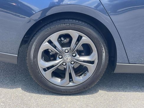 Used 2023 Honda Accord EX image 7