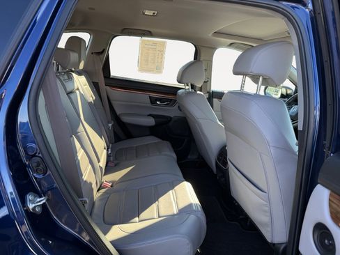 Used 2018 Honda CR-V Touring image 18