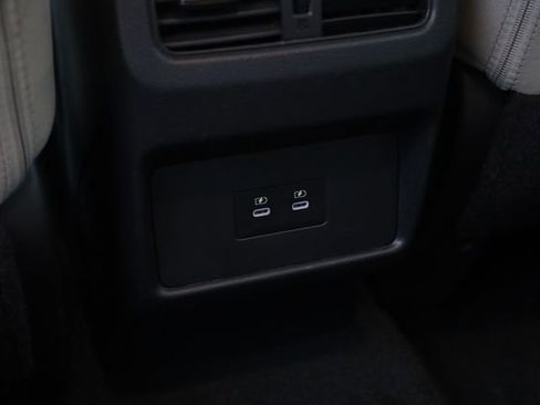 Used 2025 Nissan Rogue SV image 24