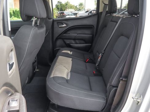 Used 2019 Chevrolet Colorado LT AWD/4WD image 32