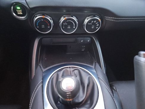 Used 2024 MAZDA MX-5 Miata Grand Touring w/ Weather Package image 18