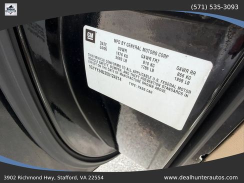 Used 2005 Chevrolet Corvette Coupe w/ Preferred Equipment Group RWD image 33