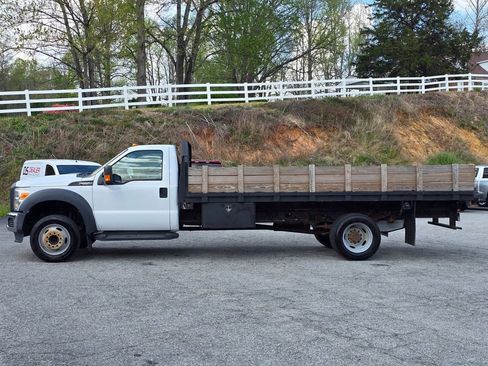 Used 2016 Ford F550 2WD Regular Cab Super Duty image 13