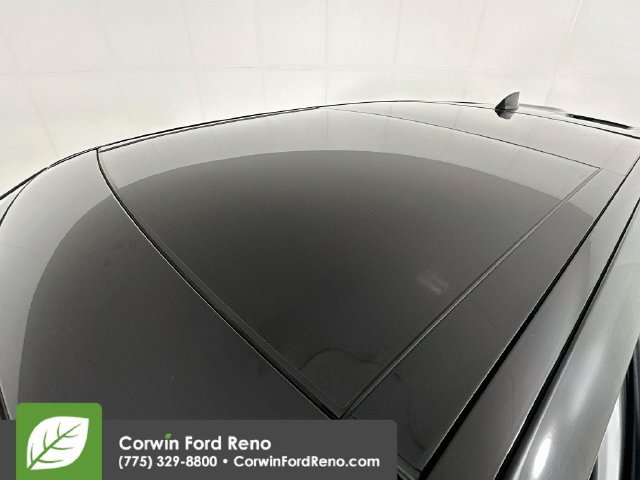 Used 2023 Land Rover Range Rover Velar R-Dynamic S AWD/4WD image 25