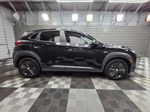 Used 2019 Hyundai Kona Limited FWD image 9