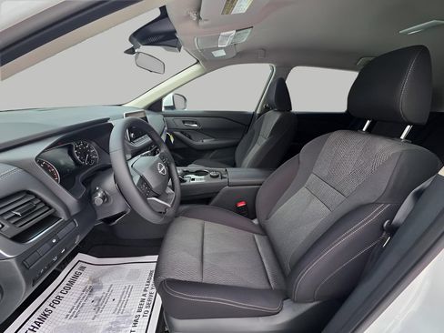 New 2026 Nissan Rogue SV w/ Cold Weather Package AWD/4WD image 19