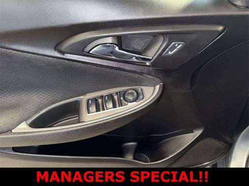 Used 2024 Chevrolet Malibu LT image 22