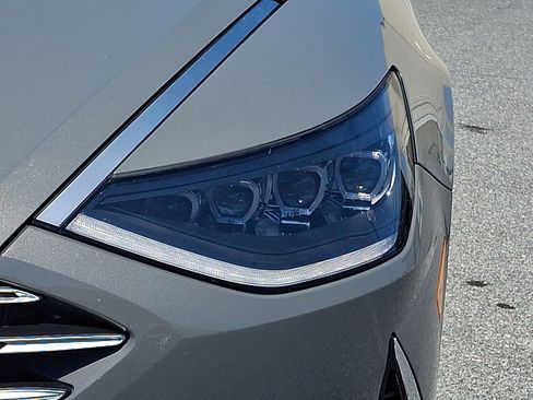 Used 2023 Hyundai Sonata Limited FWD image 10