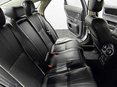 Used 2016 Jaguar XJ R-Sport image 48