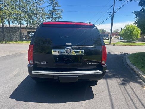 Used 2009 Cadillac Escalade AWD image 7