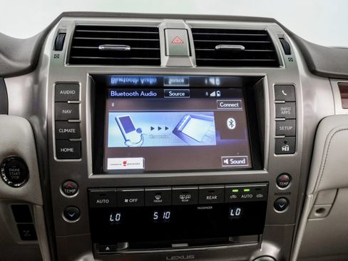 Used 2016 Lexus GX 460 w/ Premium Package AWD/4WD image 32