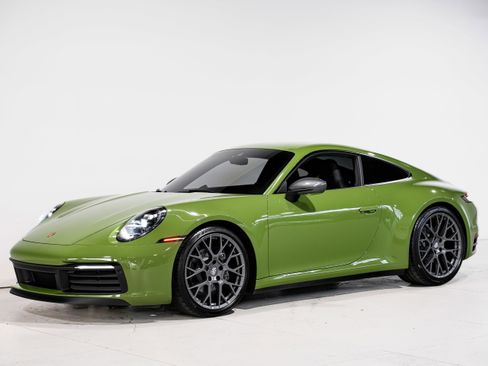 Used 2024 Porsche 911 Carrera T image 6