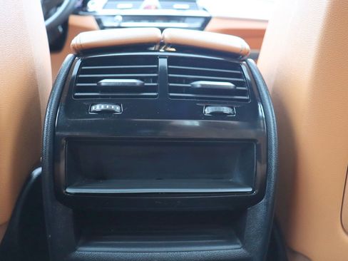 Used 2023 BMW 530e xDrive w/ Premium Package AWD/4WD image 34