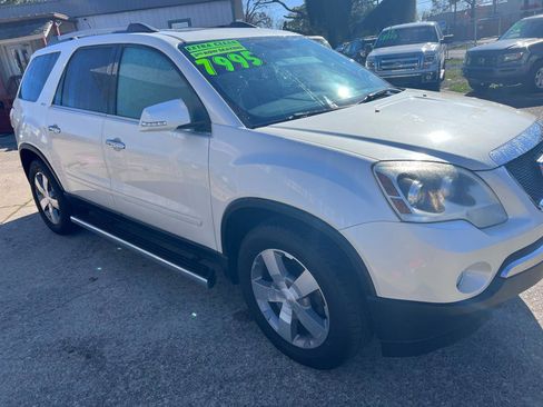 Used 2011 GMC Acadia SLT image 3