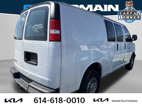 Used 2022 Chevrolet Express 2500 w/ Driver Convenience Package RWD image 4
