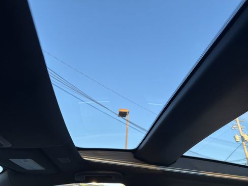 Used 2024 Toyota Crown Limited image 15