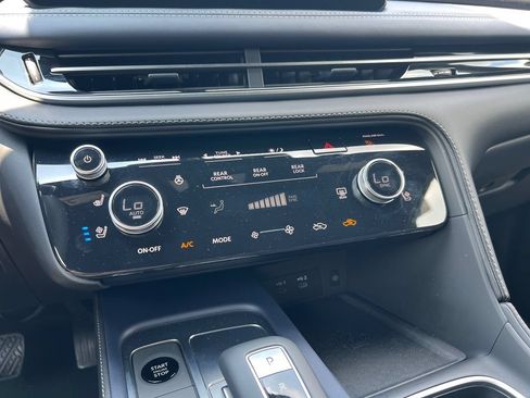 Certified 2026 INFINITI QX60 Sport w/ Dark Cargo Package AWD/4WD image 28