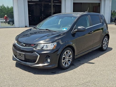 Used 2020 Chevrolet Sonic LT w/ Convenience Package FWD image 6
