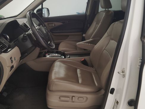 Used 2017 Honda Pilot Elite image 4