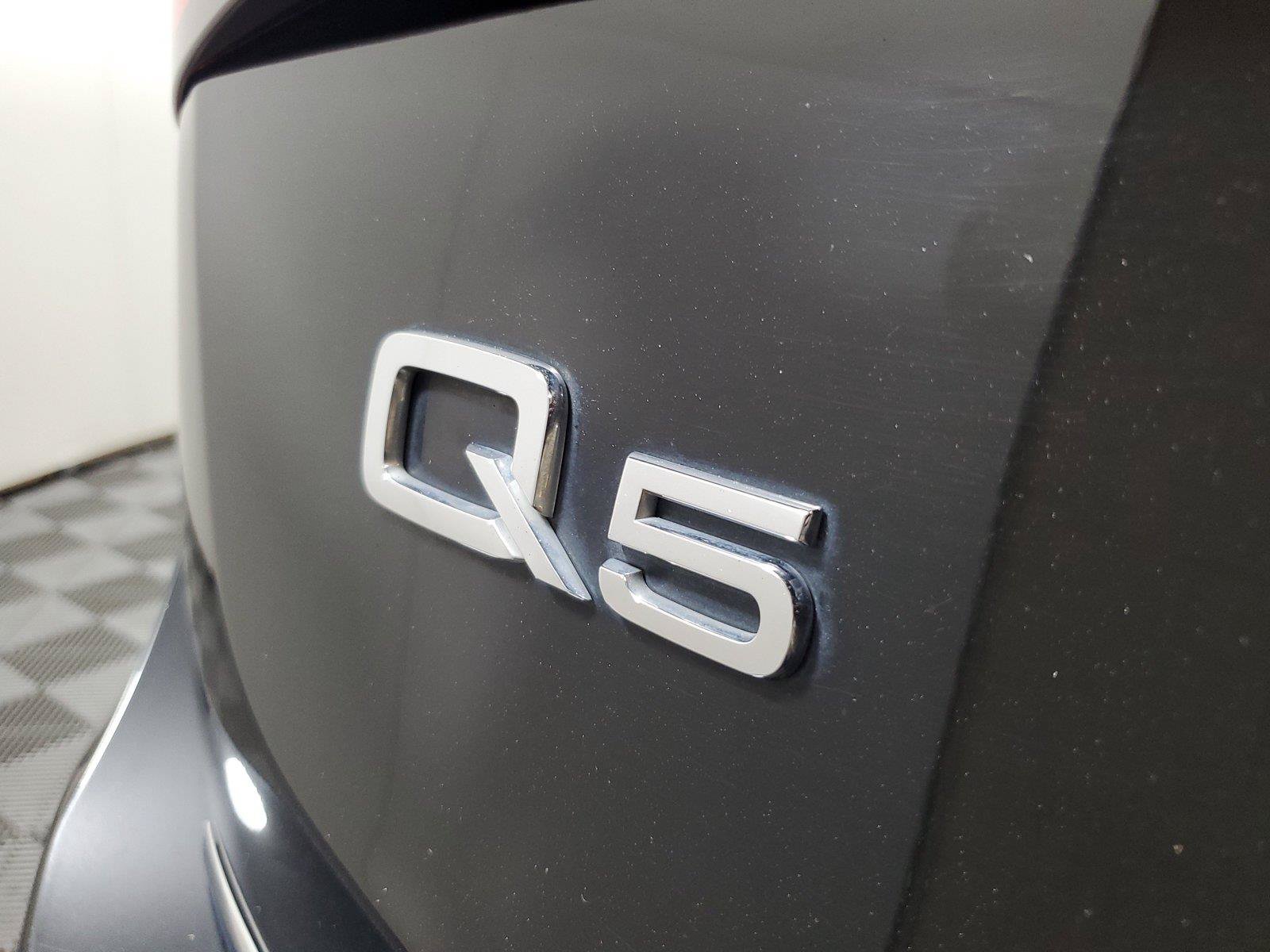Used 2017 Audi Q5 2.0T Premium Plus w/ Technology Package AWD/4WD image 8