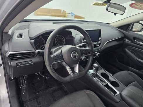 Used 2020 Nissan Altima 2.5 S FWD image 11