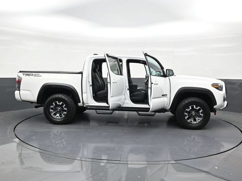 Used 2023 Toyota Tacoma TRD Off-Road w/ TRD Premium Off Road Package RWD image 30