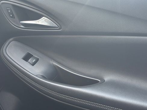 Used 2025 Buick Encore GX Preferred FWD image 30