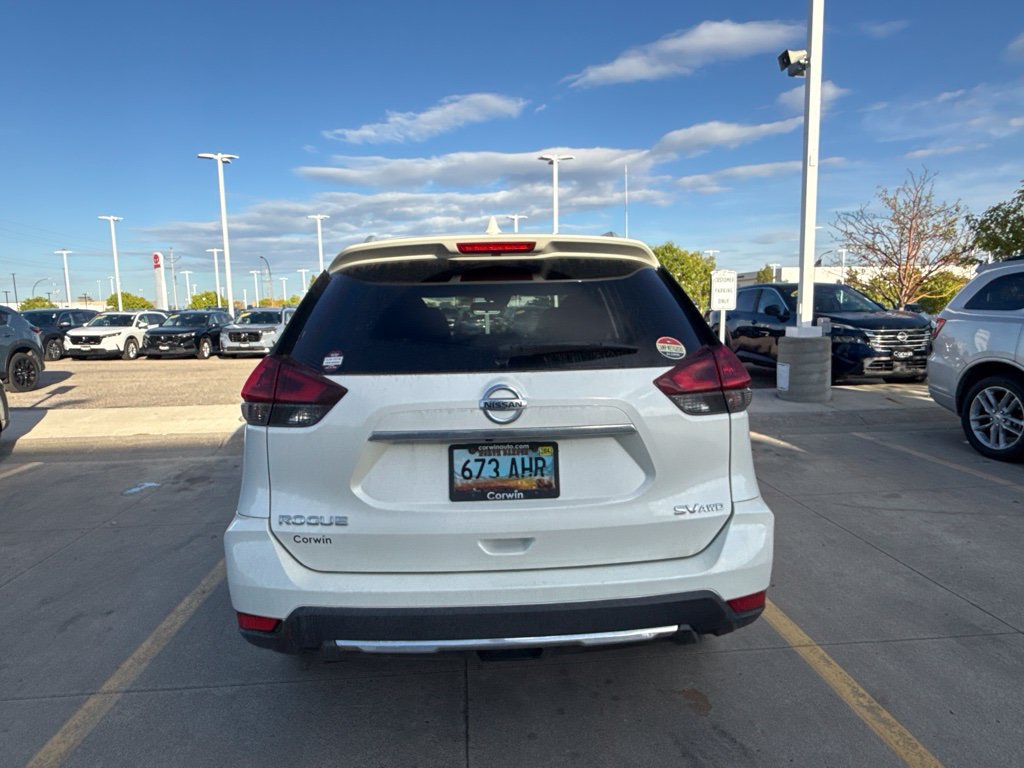 Used 2019 Nissan Rogue SV AWD/4WD image 5