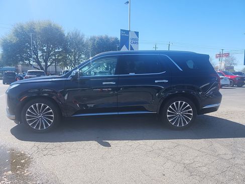 Used 2024 Hyundai Palisade Calligraphy image 4