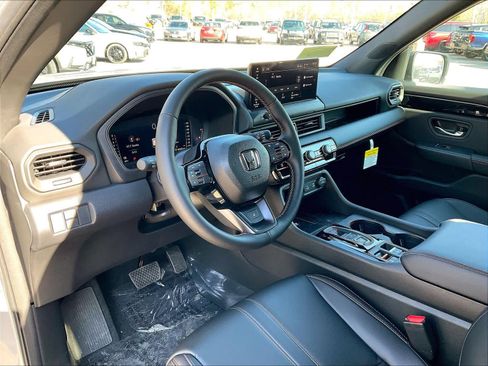 New 2026 Honda Pilot TrailSport image 9