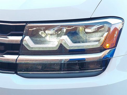 Used 2018 Volkswagen Atlas SE image 37