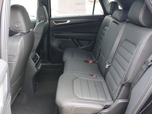 New 2026 Volkswagen Atlas Cross Sport SEL AWD/4WD image 20
