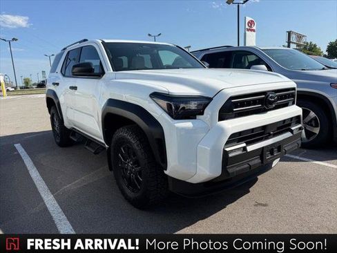 Certified 2026 Toyota 4Runner SR5 AWD/4WD image 1