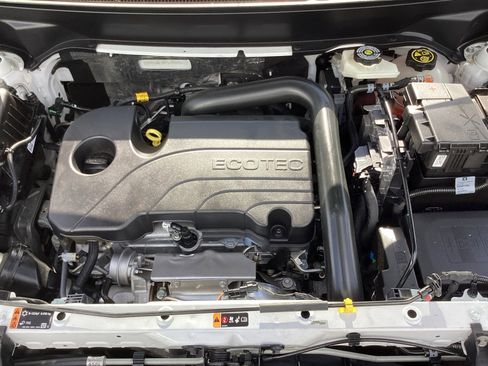 Used 2023 Chevrolet Equinox RS image 36