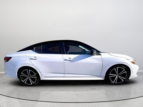 Used 2022 Nissan Sentra SR w/ Electronics Package image 7