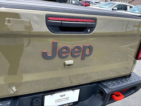 Used 2025 Jeep Gladiator Mojave AWD/4WD image 25