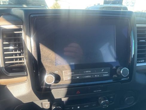 Used 2023 Nissan Frontier SV w/ SV Convenience Package image 16