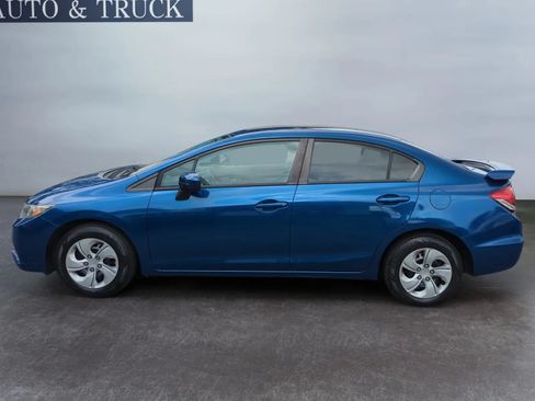 Used 2015 Honda Civic LX image 2