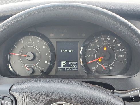 Used 2015 Toyota Sienna LE image 14