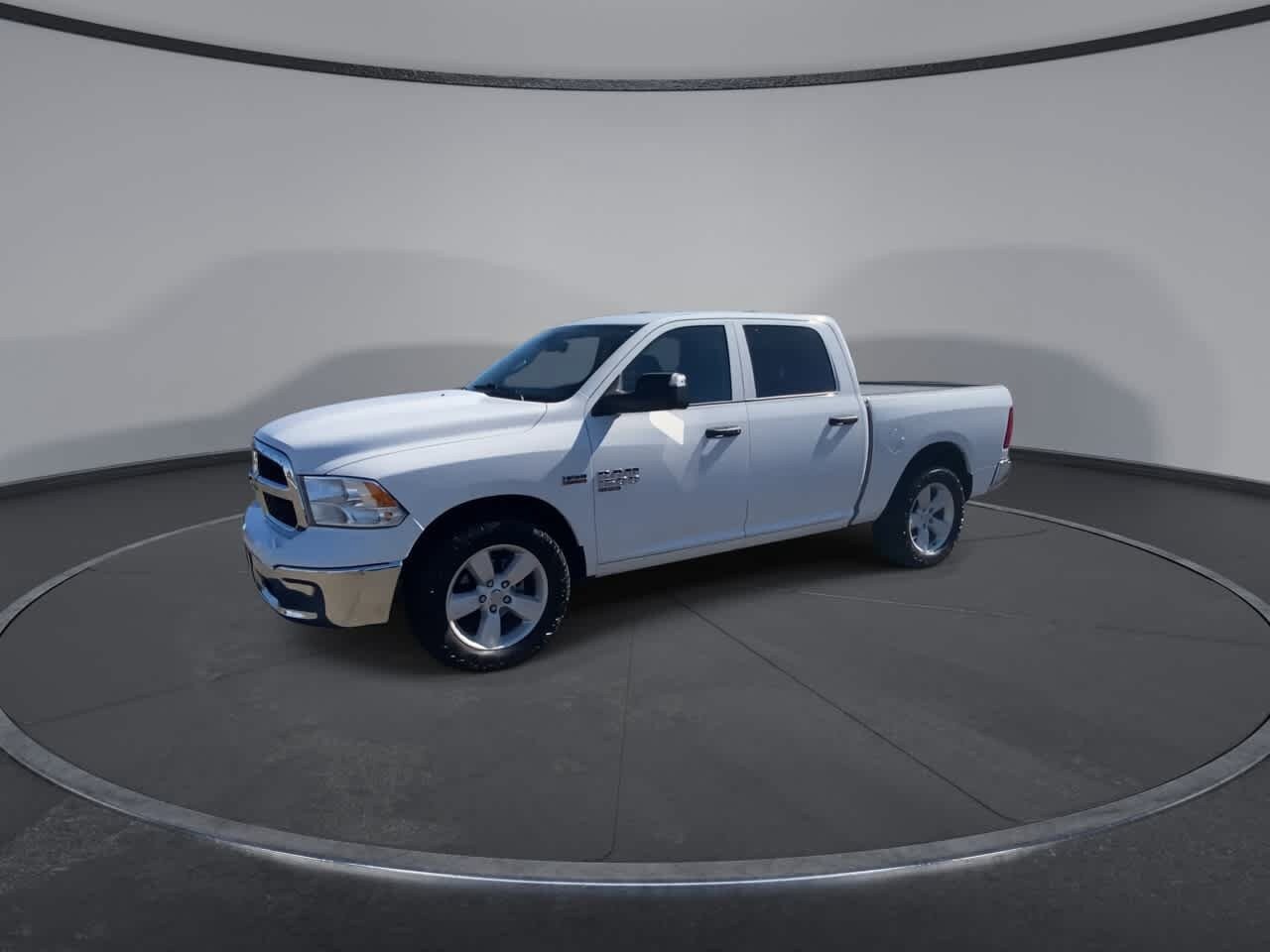 Used 2023 RAM 1500 Classic SLT AWD/4WD image 5