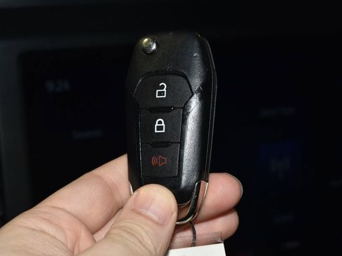 Used 2025 Ford F150 XLT w/ Equipment Group 301A Standard image 18