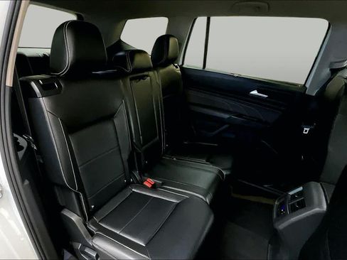 Used 2022 Volkswagen Atlas SE FWD image 19