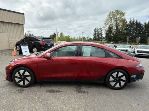 Used 2025 Hyundai Ioniq 6 SE AWD/4WD image 4