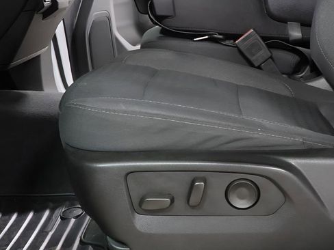 Used 2025 Chevrolet Silverado 2500 Custom w/ Custom Value Package image 19