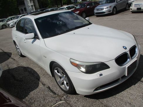 Used 2004 BMW 530i Sedan RWD image 2
