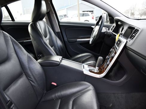 Used 2012 Volvo S60 T6 image 22