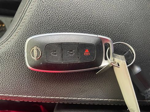 Certified 2025 Nissan Kicks Play S FWD image 18