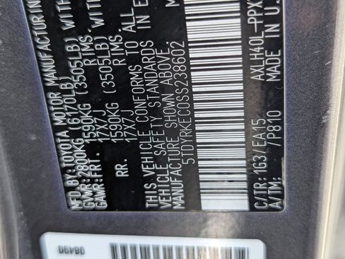 Used 2025 Toyota Sienna XLE FWD image 22
