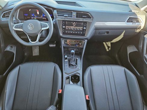 Used 2022 Volkswagen Tiguan SE image 24